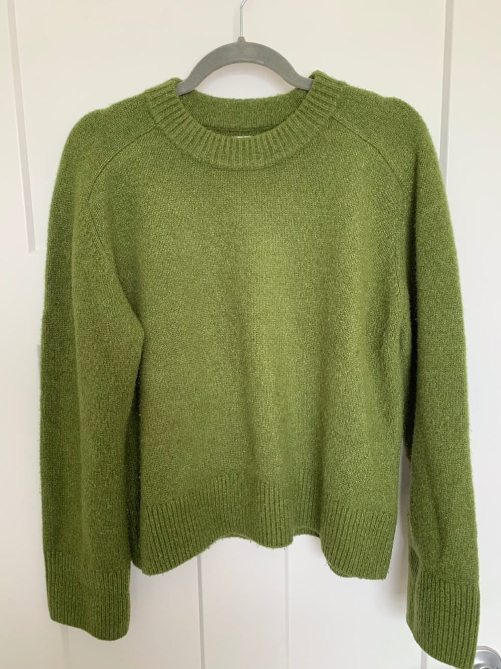 Abercrombie & Fitch sweater